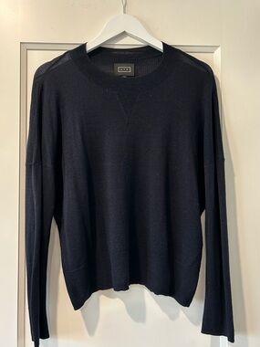 AYR Merino Wool Lightweight Crewneck Sweater in Dark Navy Size M